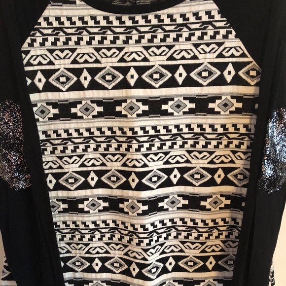 Aztec Baseball Tee - Picture 2 of 4